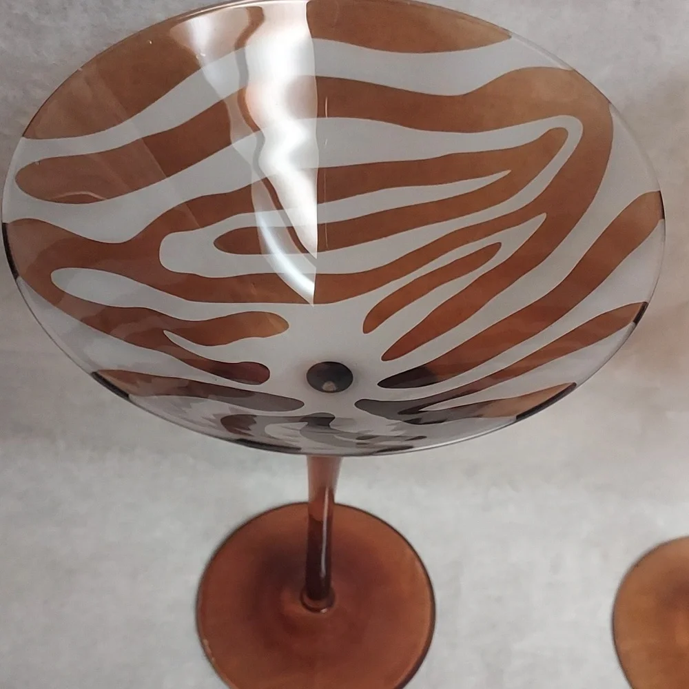 Vintage Animal Print Hetched Martini Glasses. - Picture 3 of 6